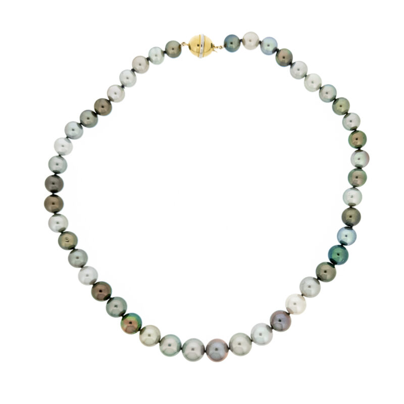 18ctTahitian cultured pearl necklace