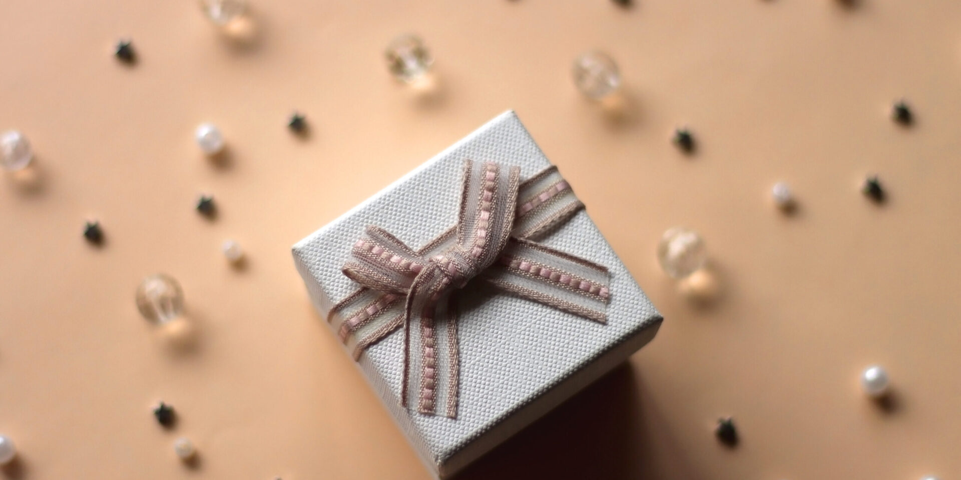 Luxurious women's Christmas jewelry gifts from Owen & Jones Hungerford