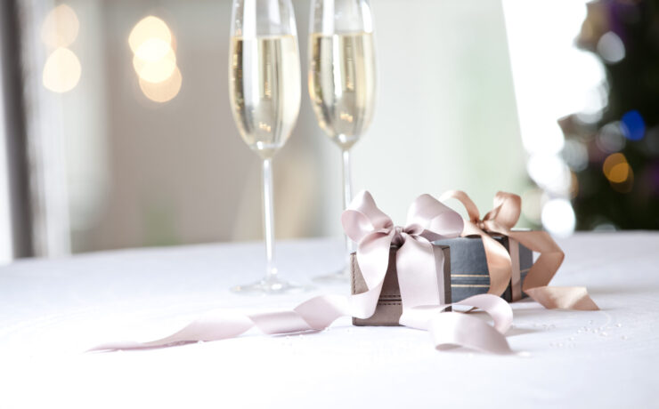 Custom-made jewellery for New Year celebrations by Owen and Jones Hungerford