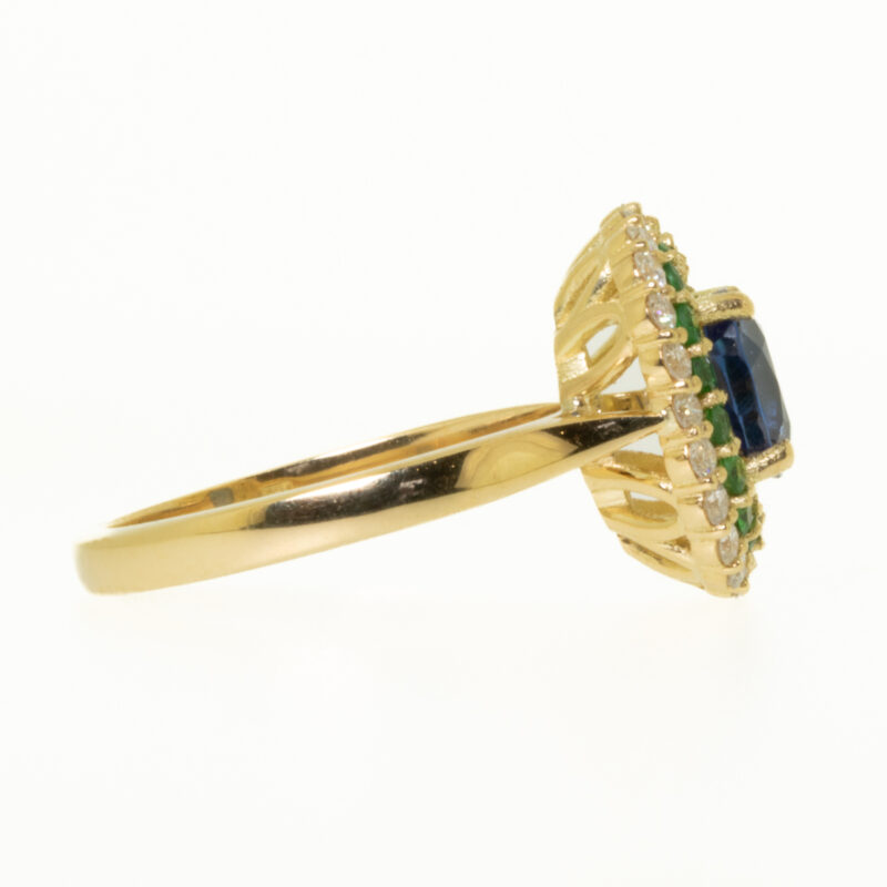 Sapphire, tsavorite, diamond, ring, cushion, cluster, owen and jones, hungerford